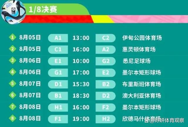 楚门（金•凯瑞 Jim Carrey 饰）是一个普通得不克不及再普通的人，除一些有些希奇的履历以外——初恋女友俄然掉踪、溺水身亡的父亲突然仿佛又呈现在面前，他和尽年夜大都30多岁的美国汉子尽无异常。这令他倍感掉落。他也曾试过分开本身糊口了多年的处所，但总因各种来由而不克不及成行。                                  直到有一天，他突然觉察本身仿佛一向在被人跟踪，不管他走到哪里，干甚么工作。这类感受越来越强